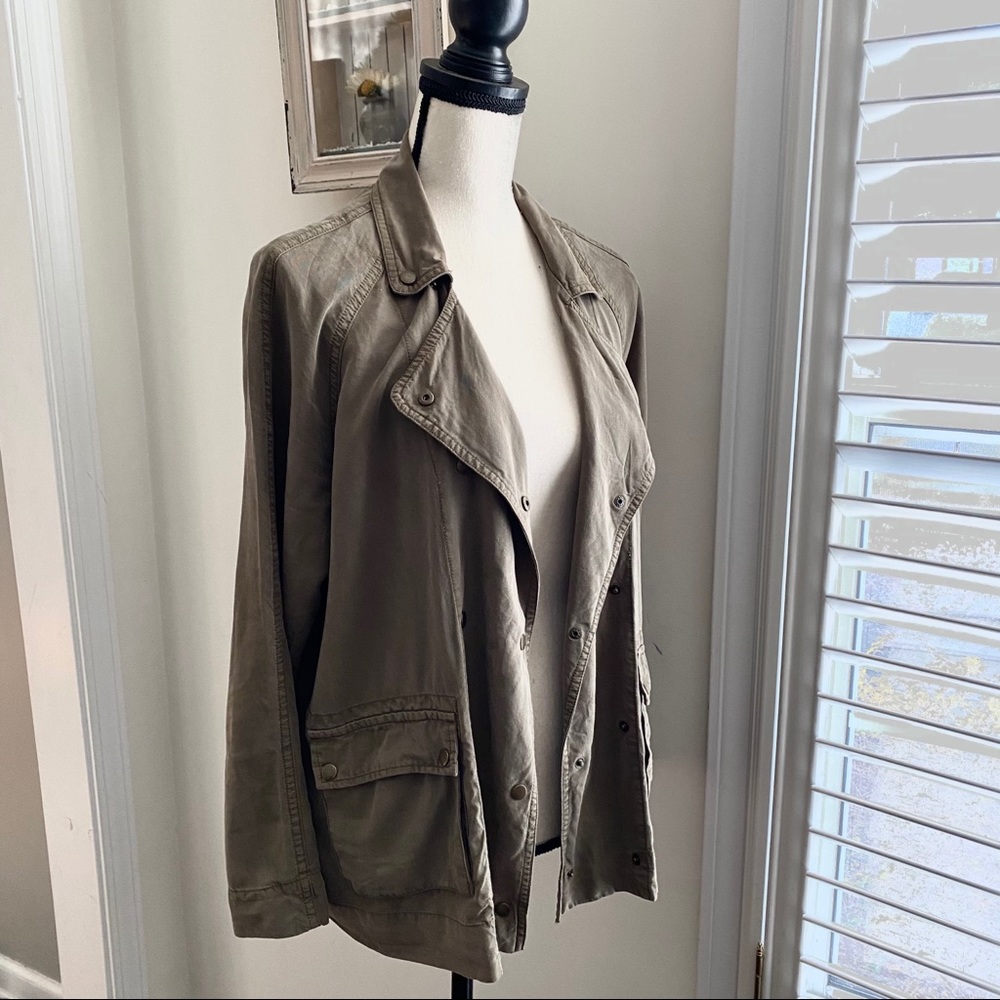 Saks Fifth Avenue Light Safari Snap Button Jacket